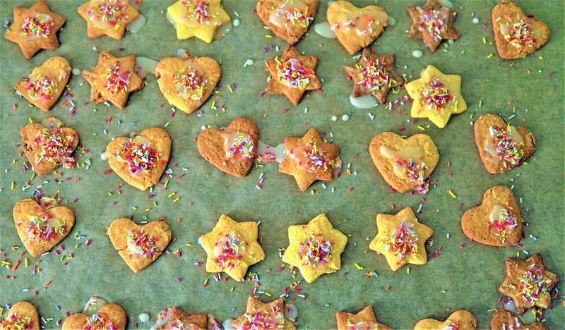 Kids baking cookies